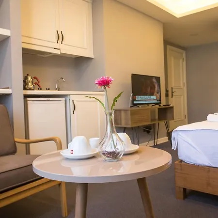 Mephisto Apartment *