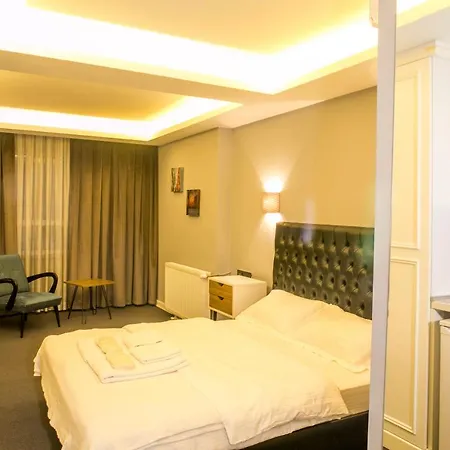 Mephisto Apartment *